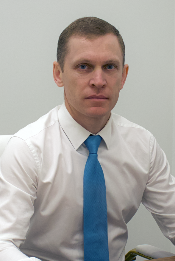 About Canadian Immigration Consultant - Vitaliy Svetlicnyy